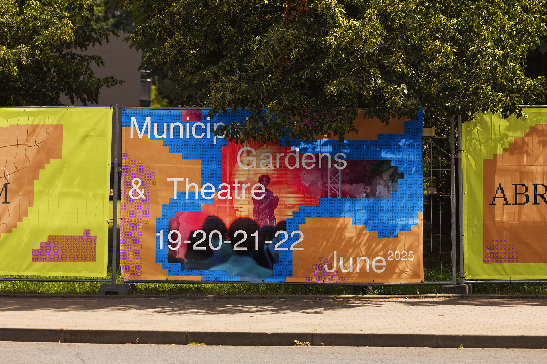 Loonatiks_Design_Crew_ABR_Festival_Fence_Banners