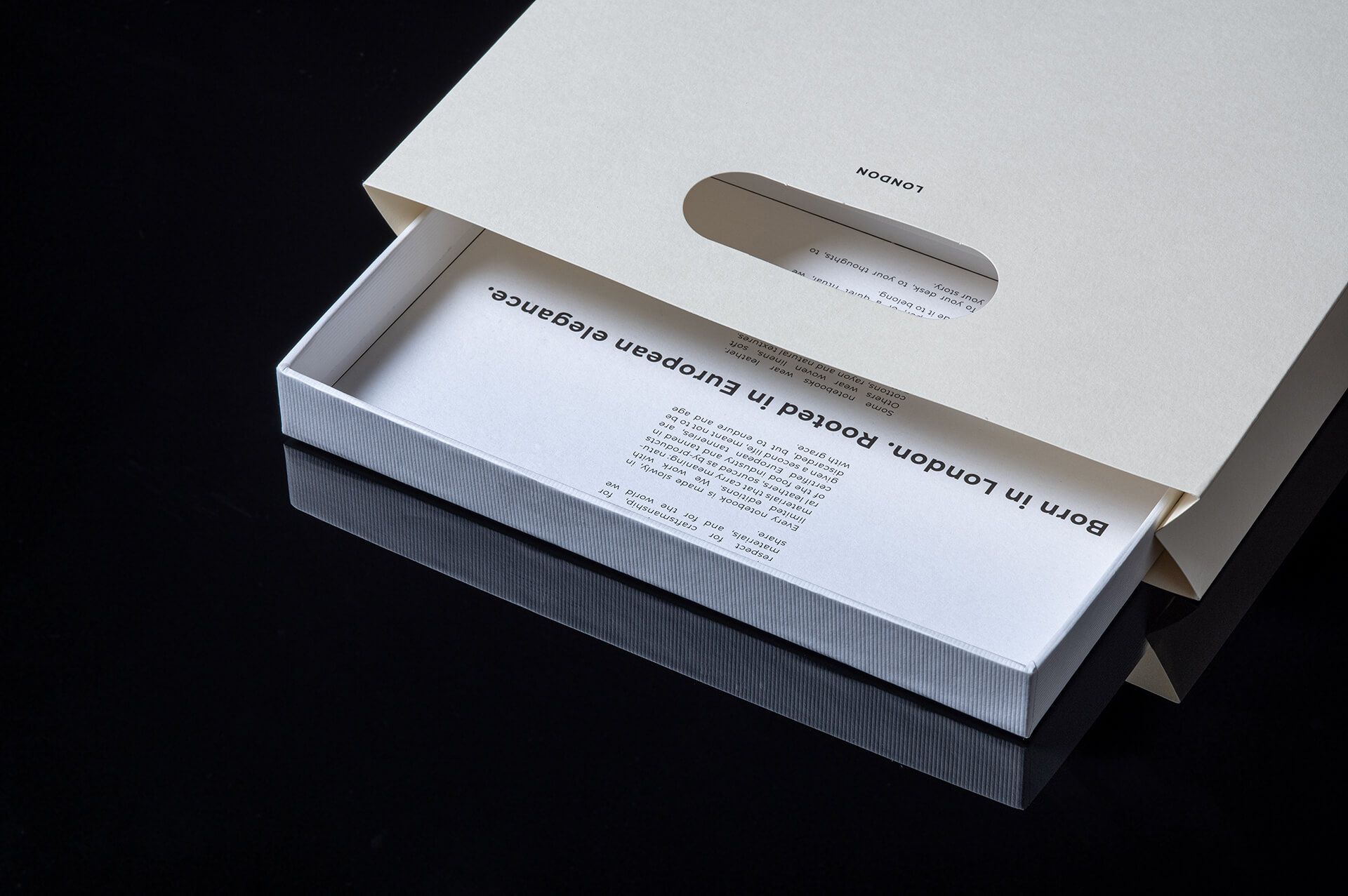 Loonatiks_Design_Crew_Monsieur_et_Madame_Bag_Box